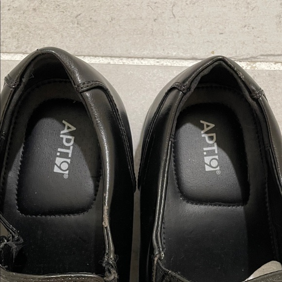 Apt. 9 Men's Sleek Black Slip-On Loafers - Picture 7 of 7